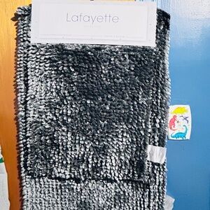 NWT 2 PC LAFEYETTE BATHROOM RUGS